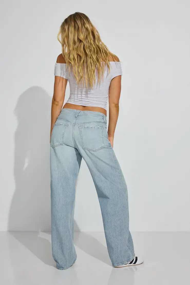 Low Rise Baggy Jeans - Image 4