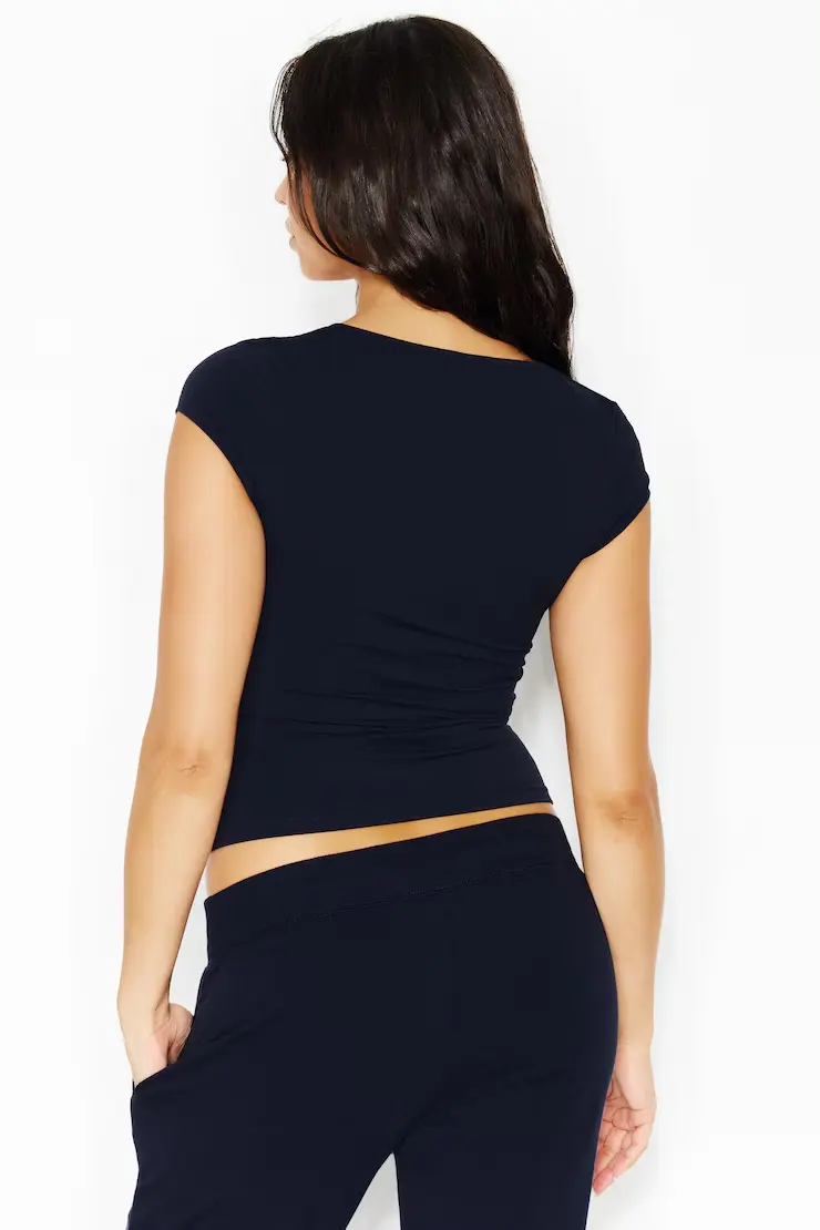 Sleek Underbust T-Shirt - Image 4