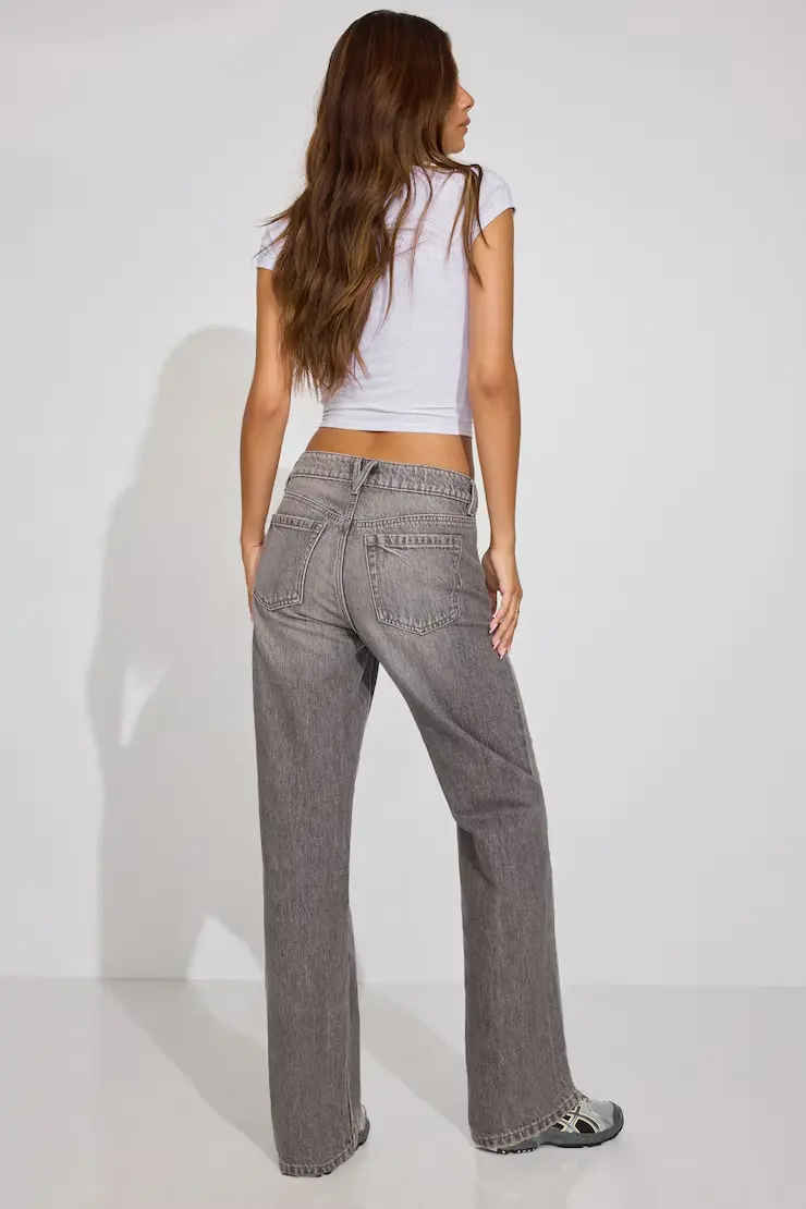 90S Straight Jeans - Image 4