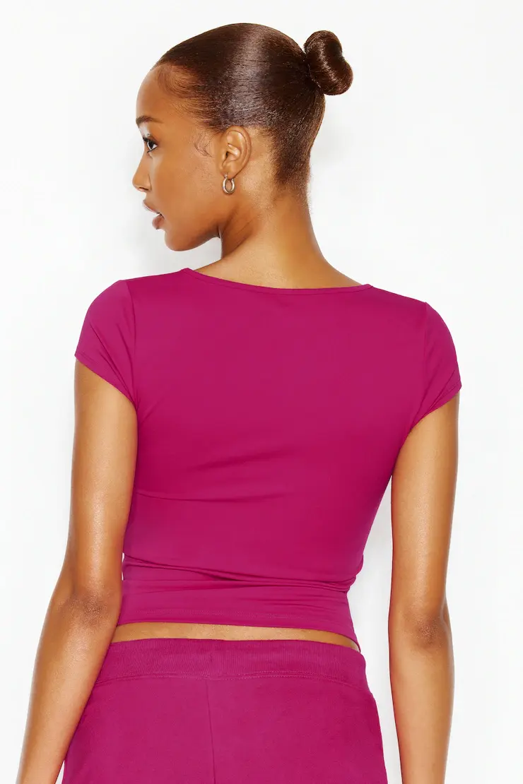 Sleek Sweetheart T-Shirt - Image 3