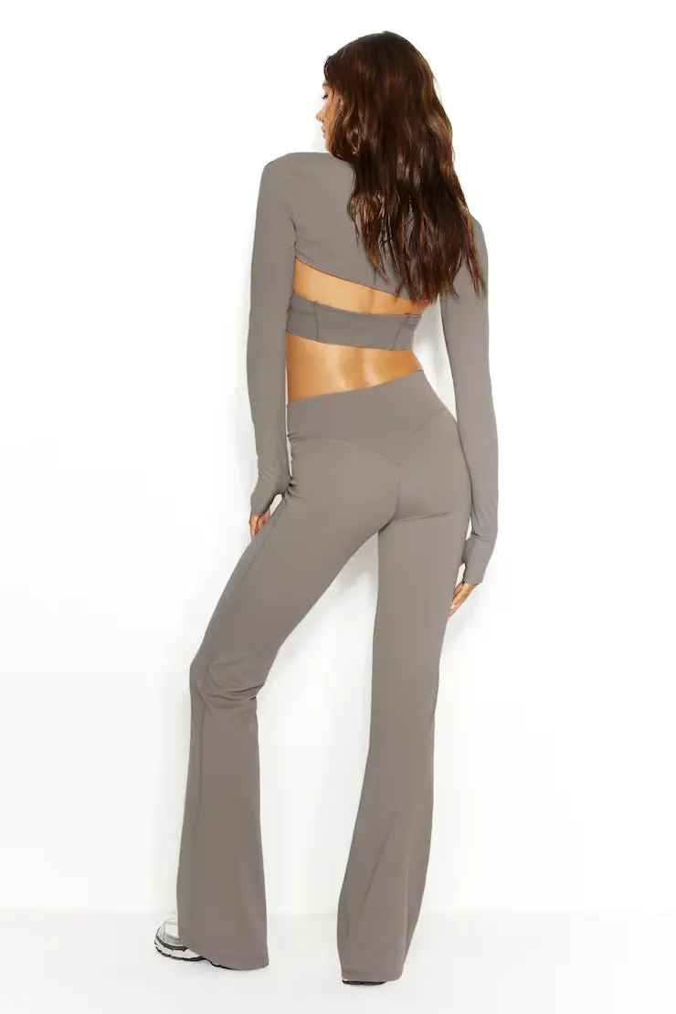 Active Cross Flare Pants - Image 3